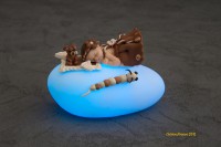 /album/galerie-de-photos-galerie-photos/galet-fille-marron-bleu-jpg/